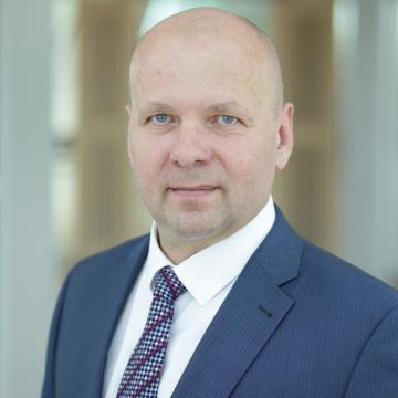 Ieradums strādāt pēc darba laika – dzīvesveids vai nepieciešamība?