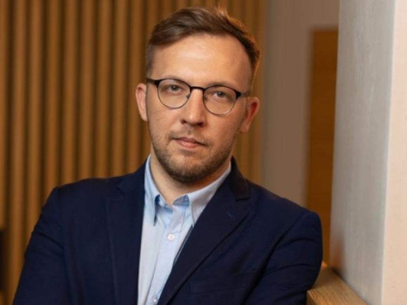 Kā izvērtēt, vai uzņēmums ir būtisko vai svarīgo pakalpojumu sniedzējs