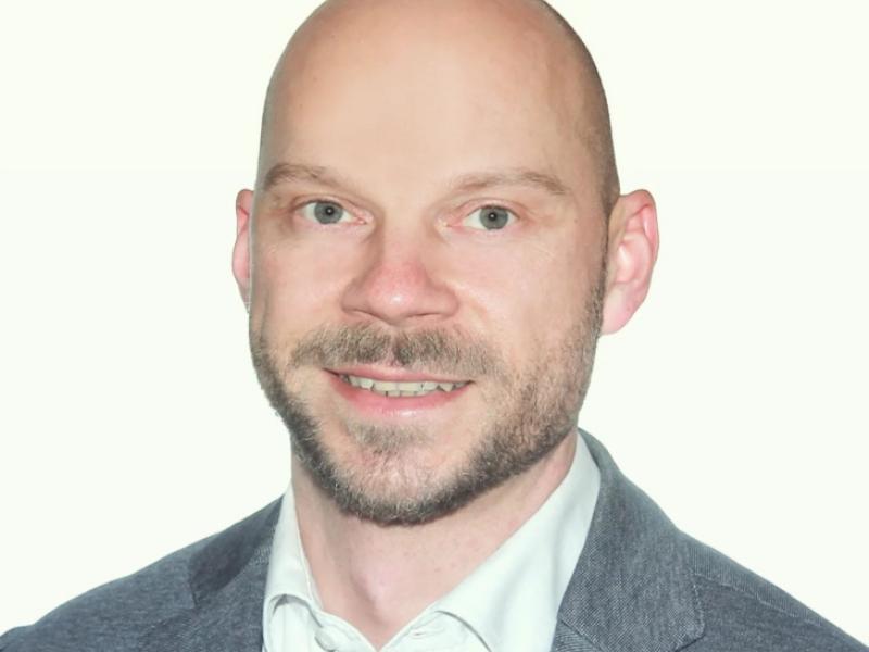 Kurš atbildīgs par komandējumā bojātu darbinieka privāto auto?