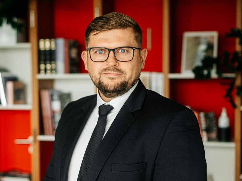 ASV dolāra vērtības kritums – kuriem uzņēmumiem jābūt īpaši modriem?